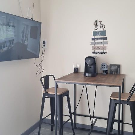 Chambre Avec Piscine Partagee Marcorignan Εξωτερικό φωτογραφία